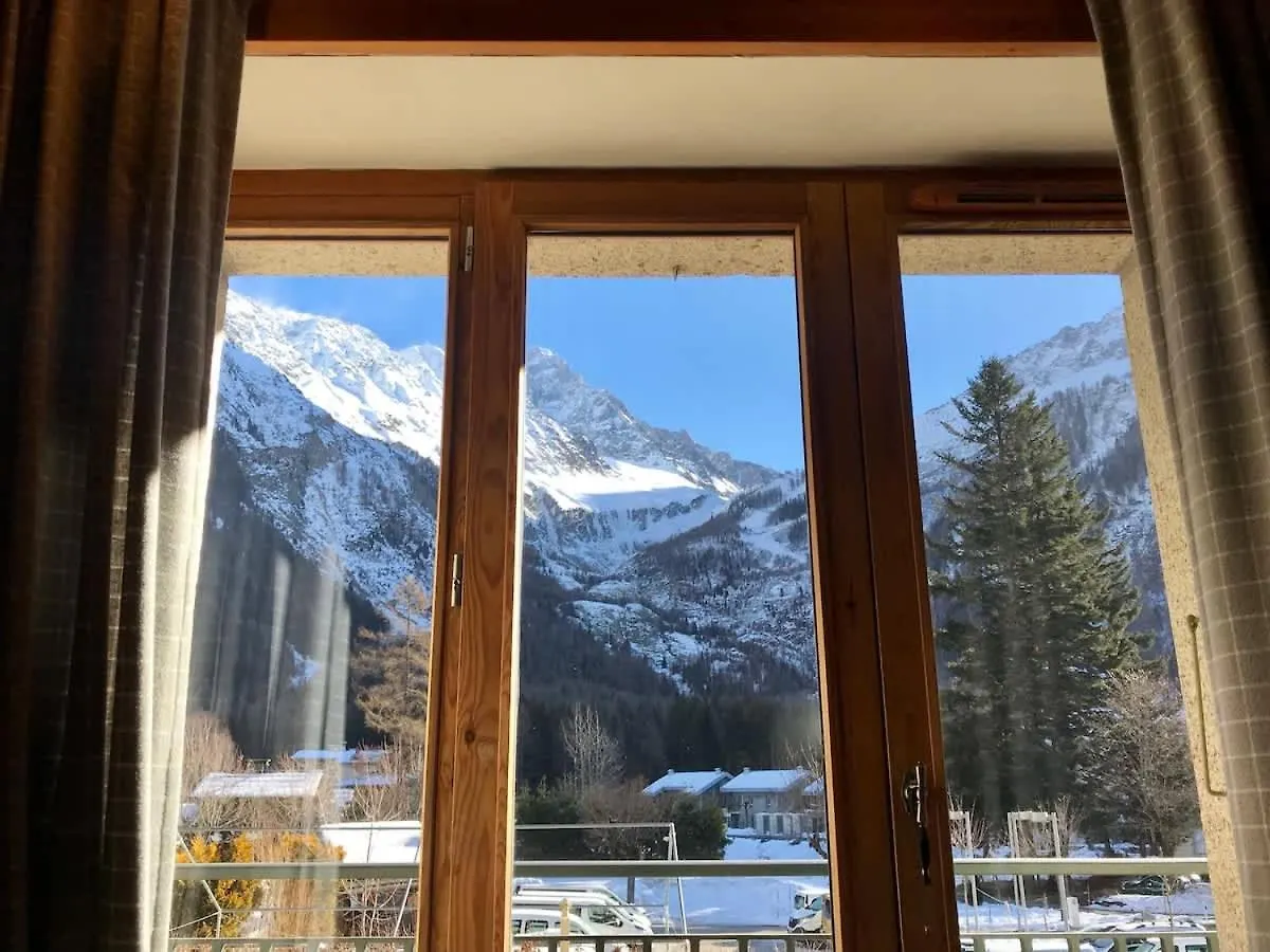 One Le Savoy French Alps - Vacation Apartment Шамони