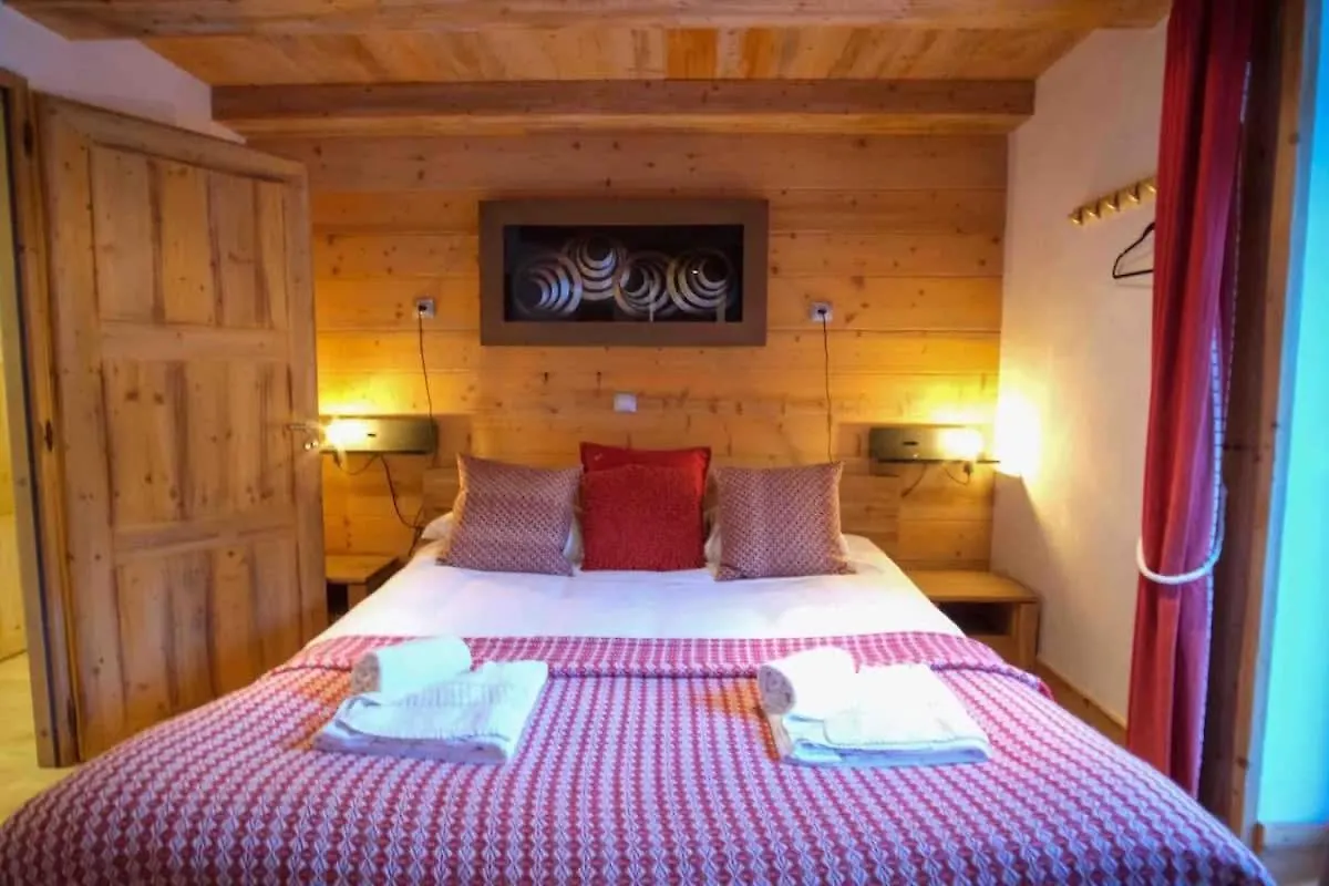 One Le Savoy French Alps - Vacation Apartment Шамони